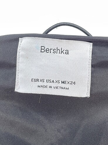 xs Beden siyah Renk Bershka Mont %70 İndirimli.