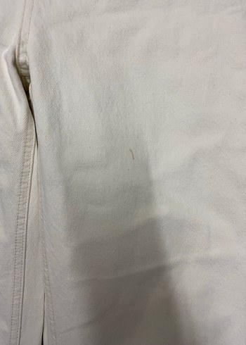 Kadın Beyaz Kemerli Midi Kot Pantolon - Görsel 4