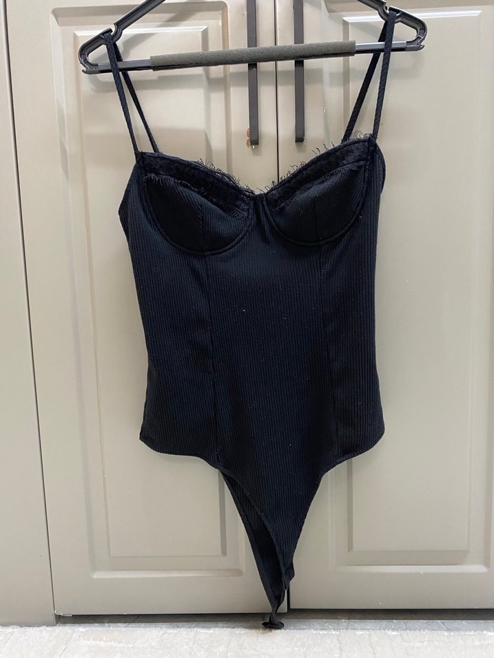 Dantelli Siyah Gotik V Yaka Büstiyer - Görsel 4