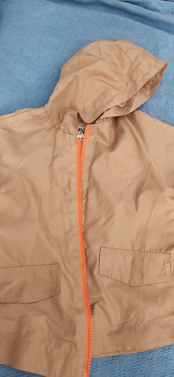 Kız Çocuk Kapüşonlu Baskılı Kahverengi Ceket - Görsel 3