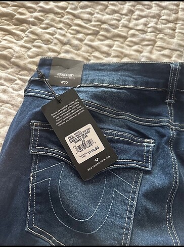 Yeni,etiketli jean