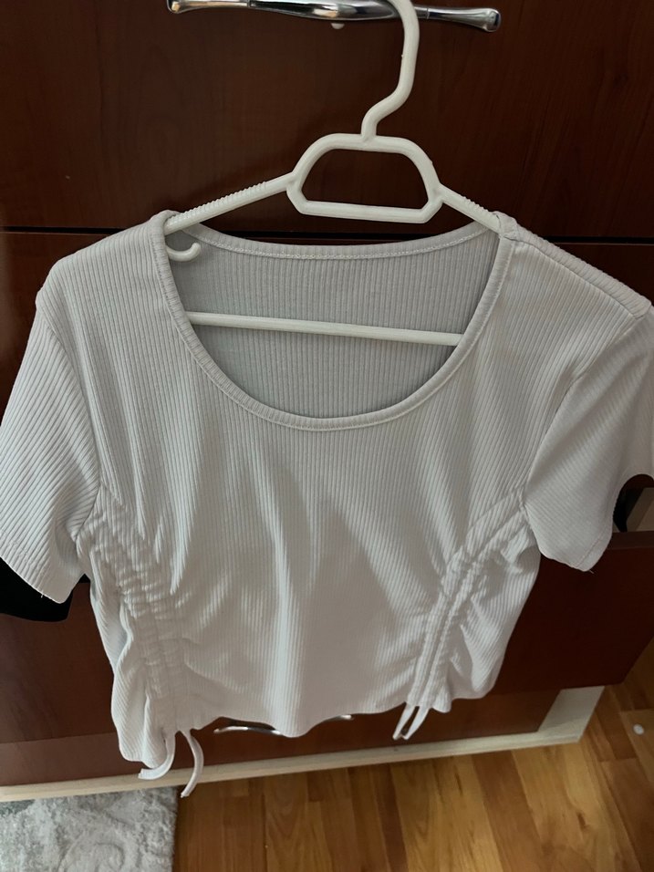 Beyaz  Pamuklu Kısa Kollu Kadın crop - Görsel 4