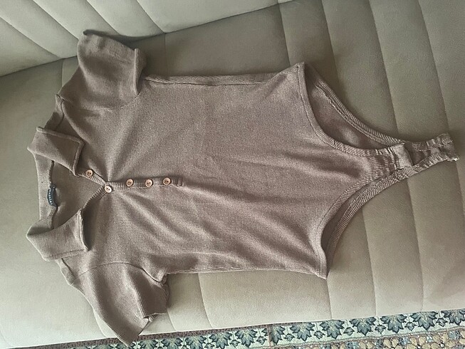 Kahverengi Polo Yaka Çıtçıtlı Body