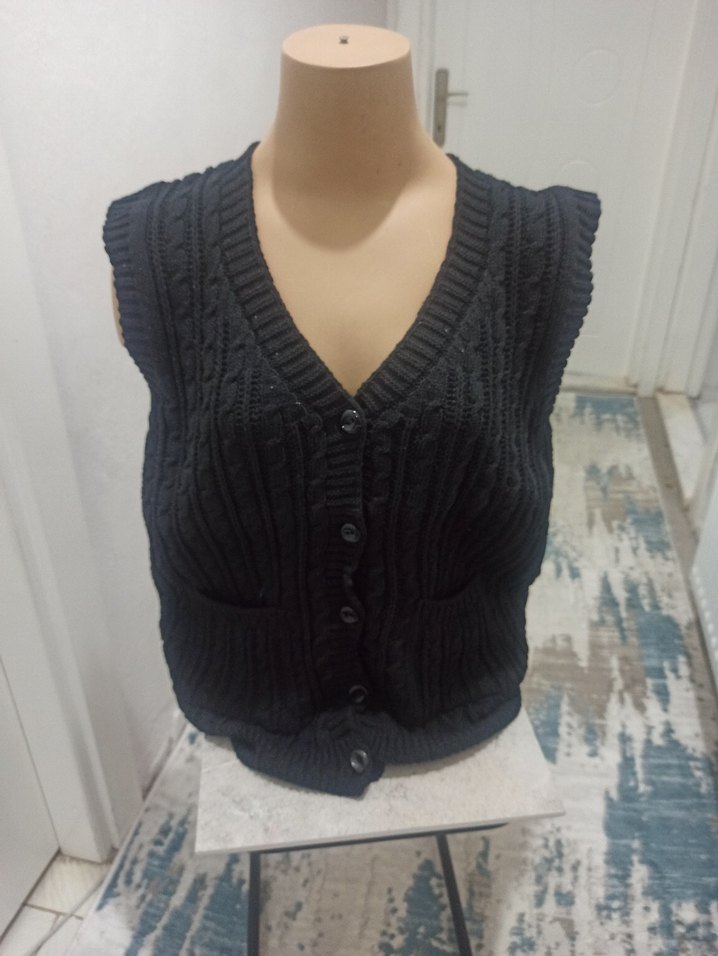 Siyah Fitilli Kolsuz Kadın Triko Süveter - Görsel 2