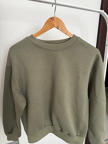 Bershka haki sweatshirt
