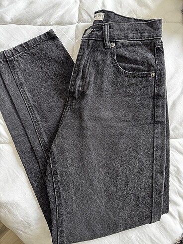 Pull and Bear Pull and bear yüksek bel mom fit Jean