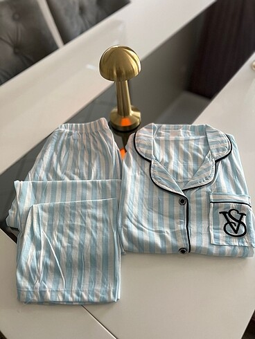 Kısa kol uzun pijama önden düğmeli victoria secret
