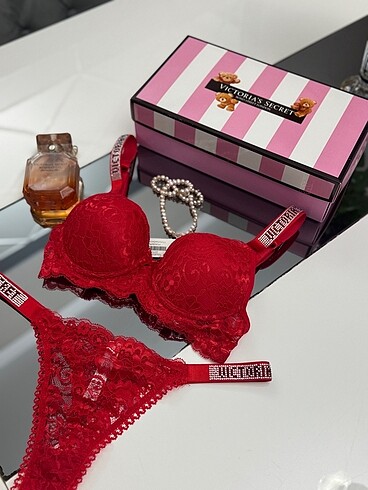 l Beden Victoria?s secret iç çamaşır takımı