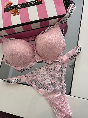Victoria?s secret iç çamaşır takımı