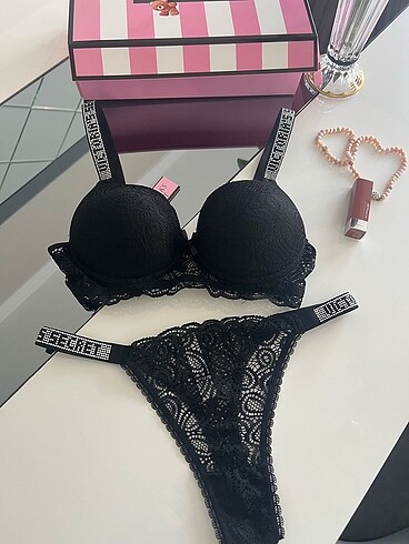 Victoria?s secret iç çamaşır takımı