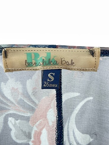 s Beden çeşitli Renk Bershka Kısa Elbise %70 İndirimli.
