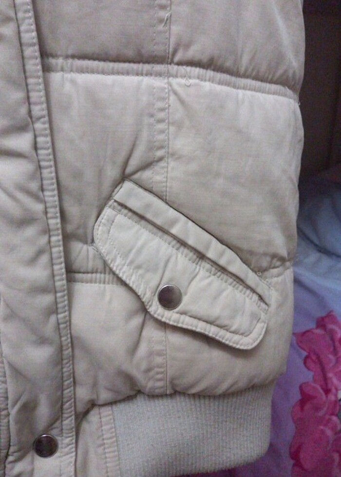 Kalın şapkalı yelek - Görsel 4