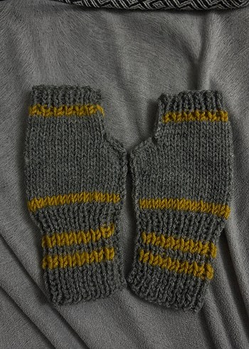 Gri ve Hardal Renkli Örgü Kadın Bere Ve Eldiven - Görsel 6