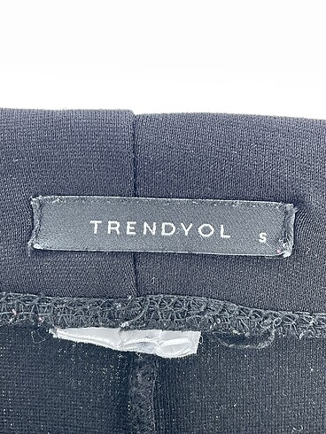 s Beden siyah Renk Trendyol & Milla Düz Kesim %70 İndirimli.