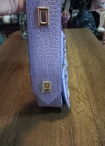 Lila rengi hiç kullanılmamış çanta  - Görsel 4