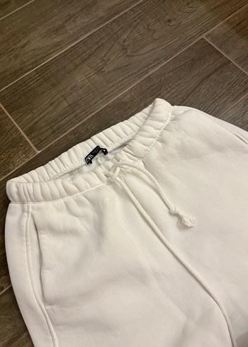 Zara Beyaz Pamuklu Rahat Kesim Kadın Pantolon