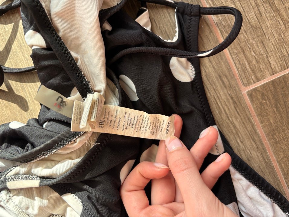 Siyah Beyaz Puantiyeli Bağcıklı Kadın Mayo - Görsel 2