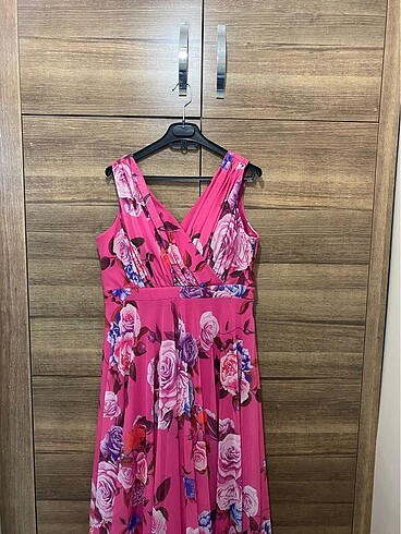 Pembe şifon abiye
