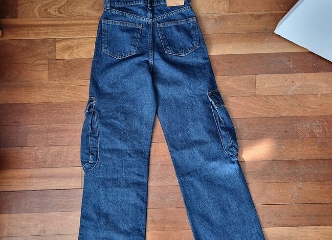 32 Beden CEP DETAYLI JEAN