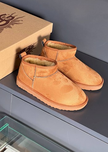 Kürklü Bej Süet UGG Kadın Dolgu Topuk Bot