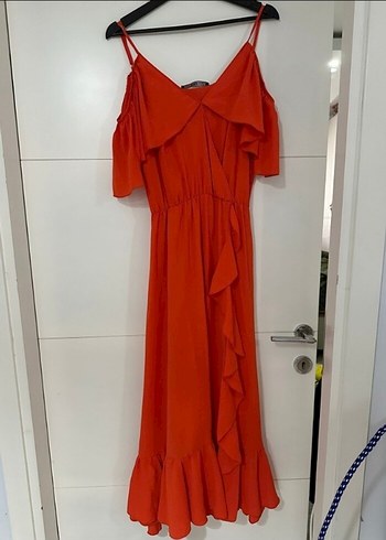 Kırmızı Volanlı Uzun Askılı Elbise - Görsel 2