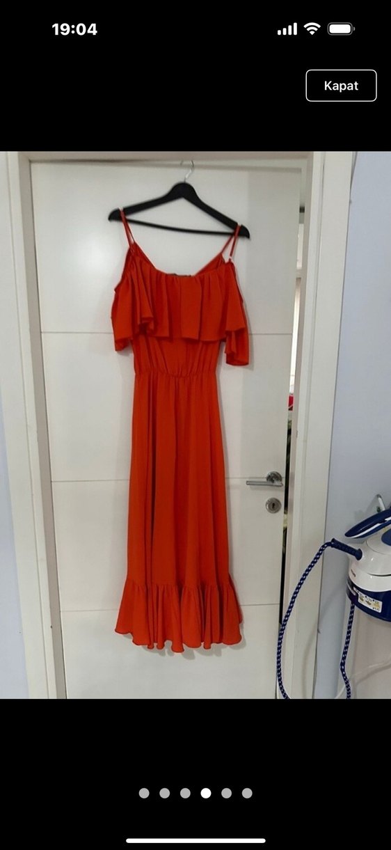 Kırmızı Volanlı Uzun Askılı Elbise - Görsel 4