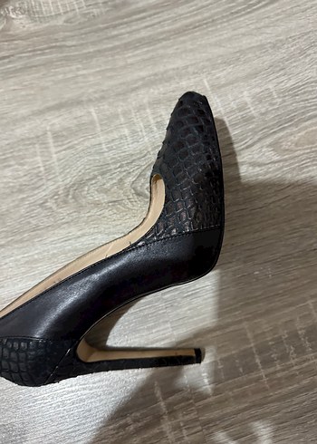 Klasik Siyah Yılan Derisi Desenli Stiletto - Görsel 3