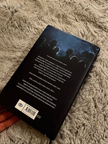  Beden yere yakın yıldızlara uzak - ciltli kitap
