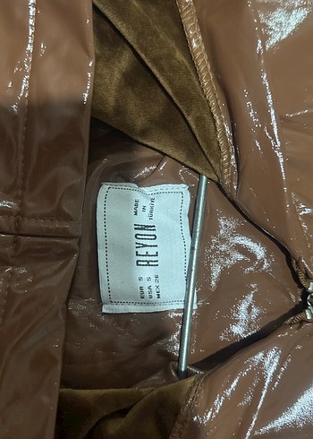 Kahverengi Parlak Deri Kadın Ceket Kapüşonlu - Görsel 3