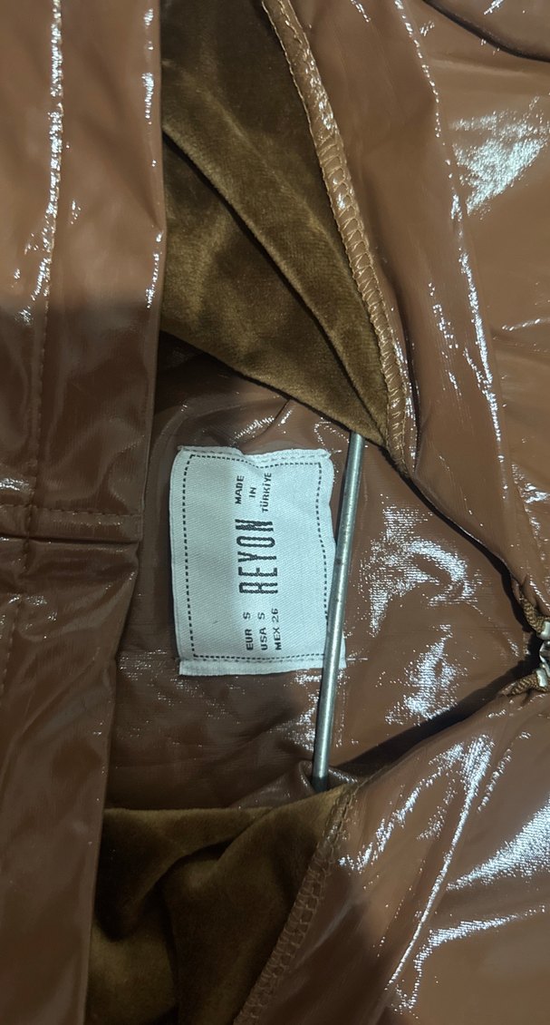 Kahverengi Parlak Deri Kadın Ceket Kapüşonlu - Görsel 3