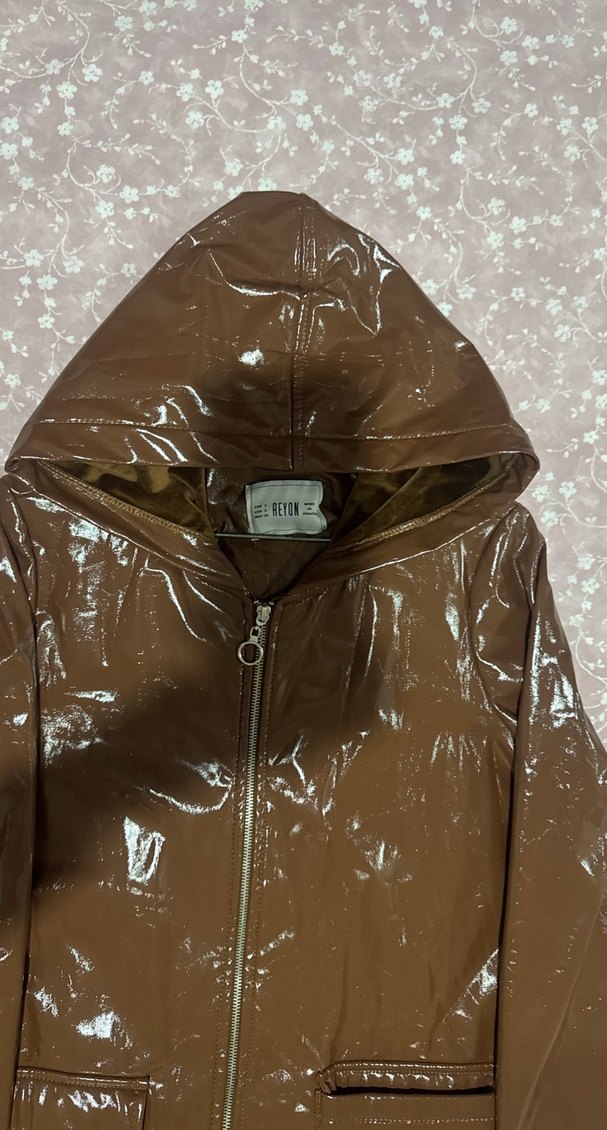 Kahverengi Parlak Deri Kadın Ceket Kapüşonlu - Görsel 2