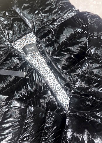Fermuarlı Siyah leopar  Baskılı ,siyah parlak kadın montu - Görsel 6