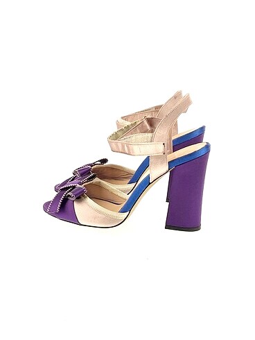 Vintage Love Sandalet %70 İndirimli.