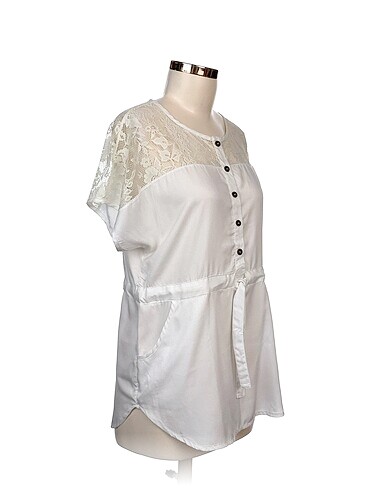 Batik Batik Bluz %70 İndirimli.