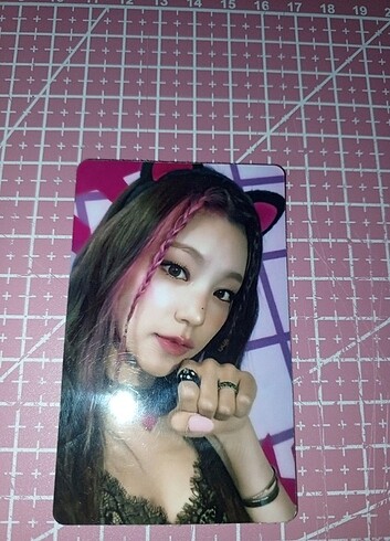  Beden Renk İtzy yeji fanmade pc