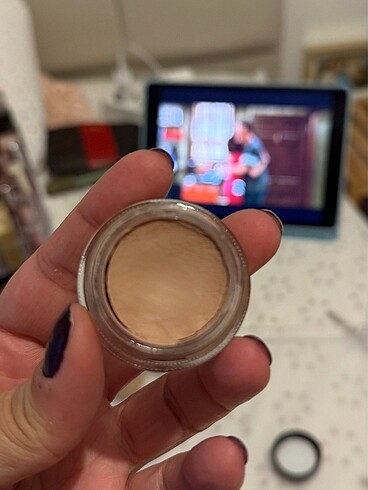  Beden Mac Paint Pot