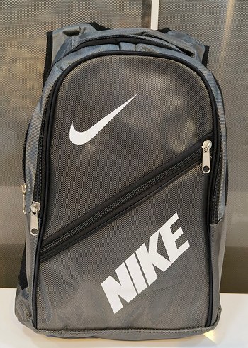 Gri Nike Fermuarlı Sırt Çantası