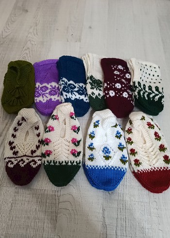 39 Beden mor Renk Mor Nakışlı Örgü Kadın Ev Terliği