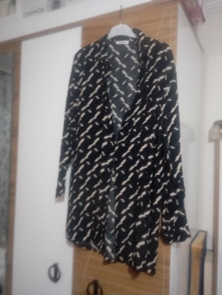 Uzun Kollu V Yaka Siyah Bağlama Desenli Hamile Bluzu - Görsel 2