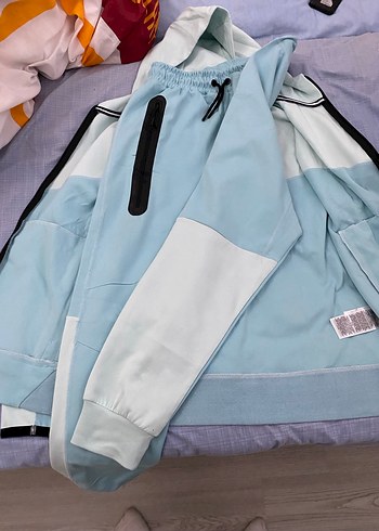 Nike Tech Fleece - Görsel 2