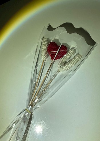 I U figürlü örgü buket - Görsel 3