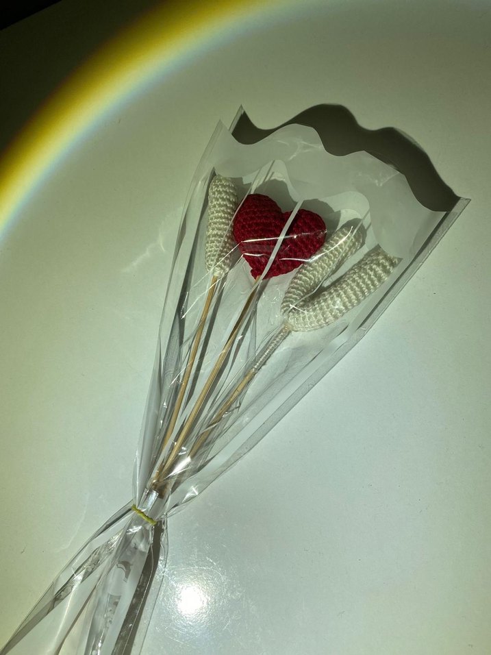 I  U figürlü örgü buket - Görsel 3