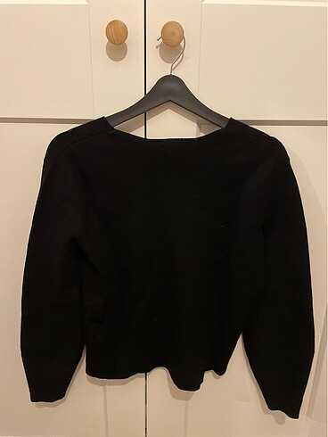 H&M Siyah V yaka Triko