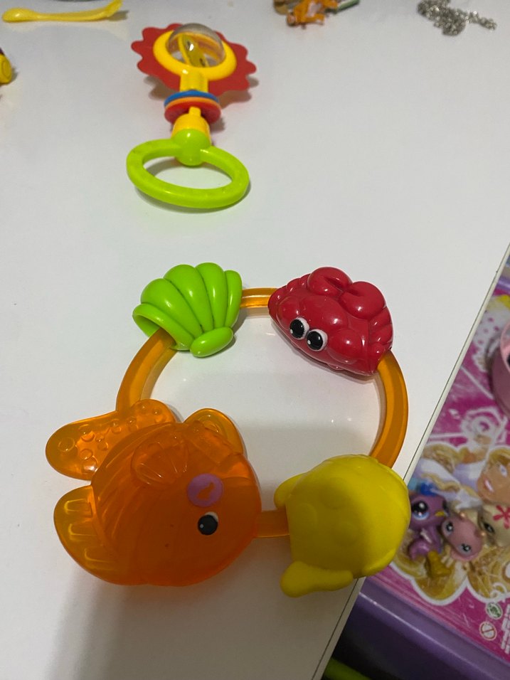 Renkli Bebek Diş Kaşıyıcı ve Çıngırak - Görsel 2