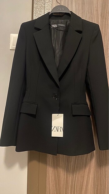Zara Yeni etiketli