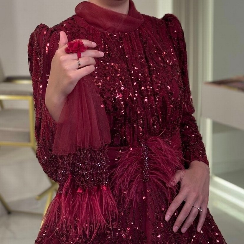 Bordo İşlemeli Uzun Kollu Drapeli Abiye Elbise - Görsel 3