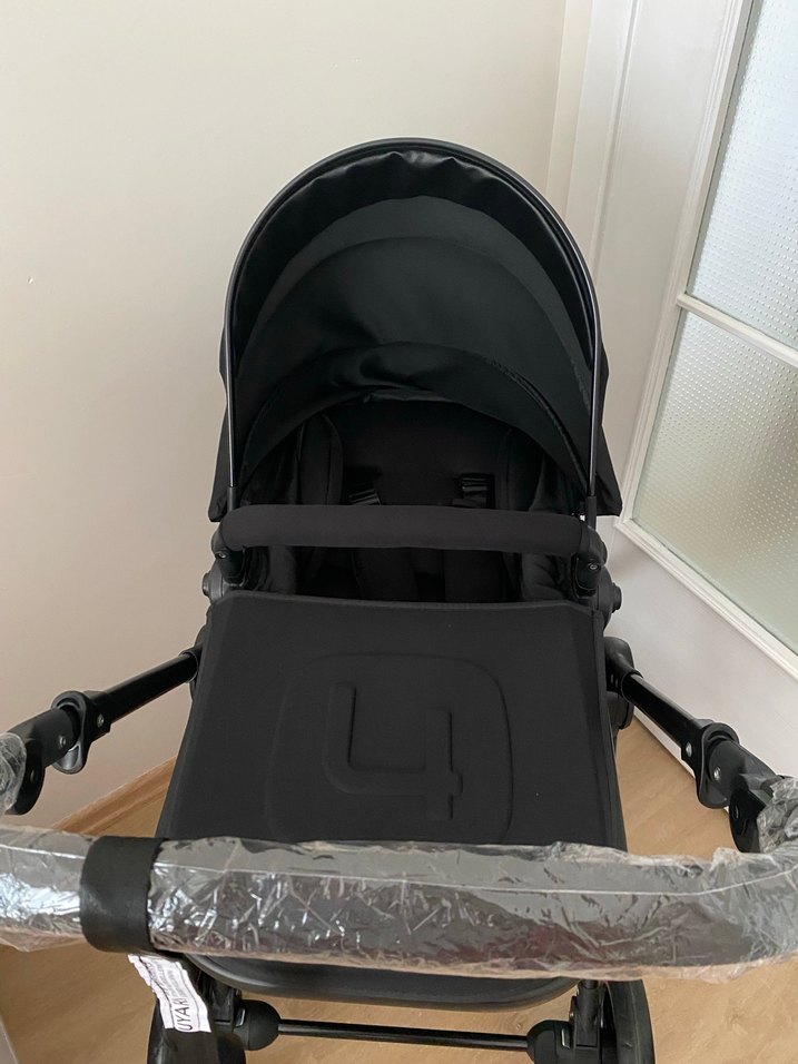 Siyah Bebek Arabası - Görsel 4