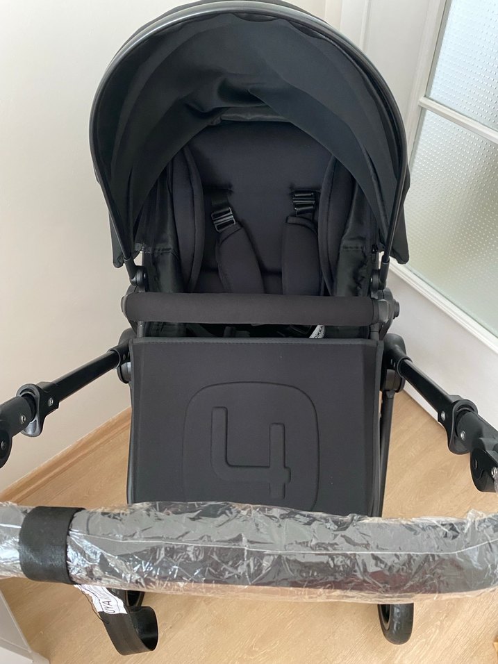 Siyah Bebek Arabası - Görsel 5