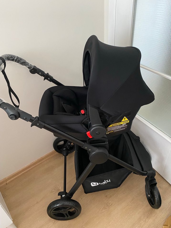 Siyah Bebek Arabası - Görsel 2