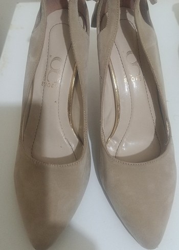 Bej Süet Tokalı Stiletto Kadın Ayakkabı